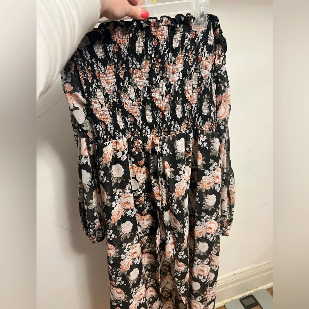 Dress - Picture 1 of 1